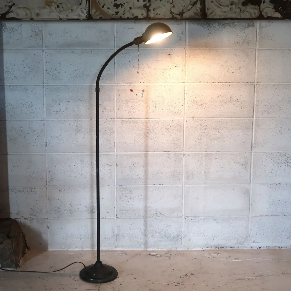 ビンテージ インダストリアル フロアランプ