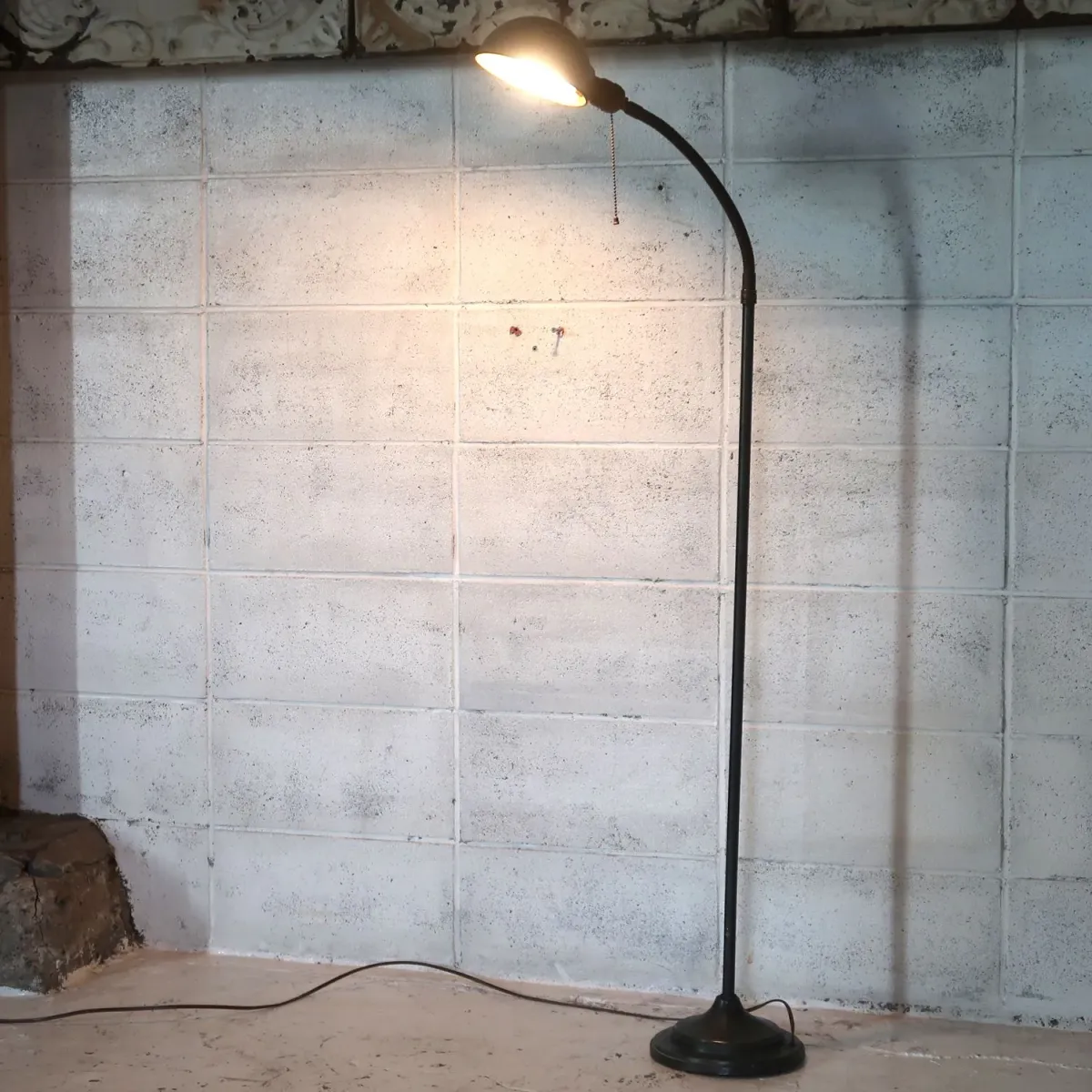 ビンテージ インダストリアル フロアランプ