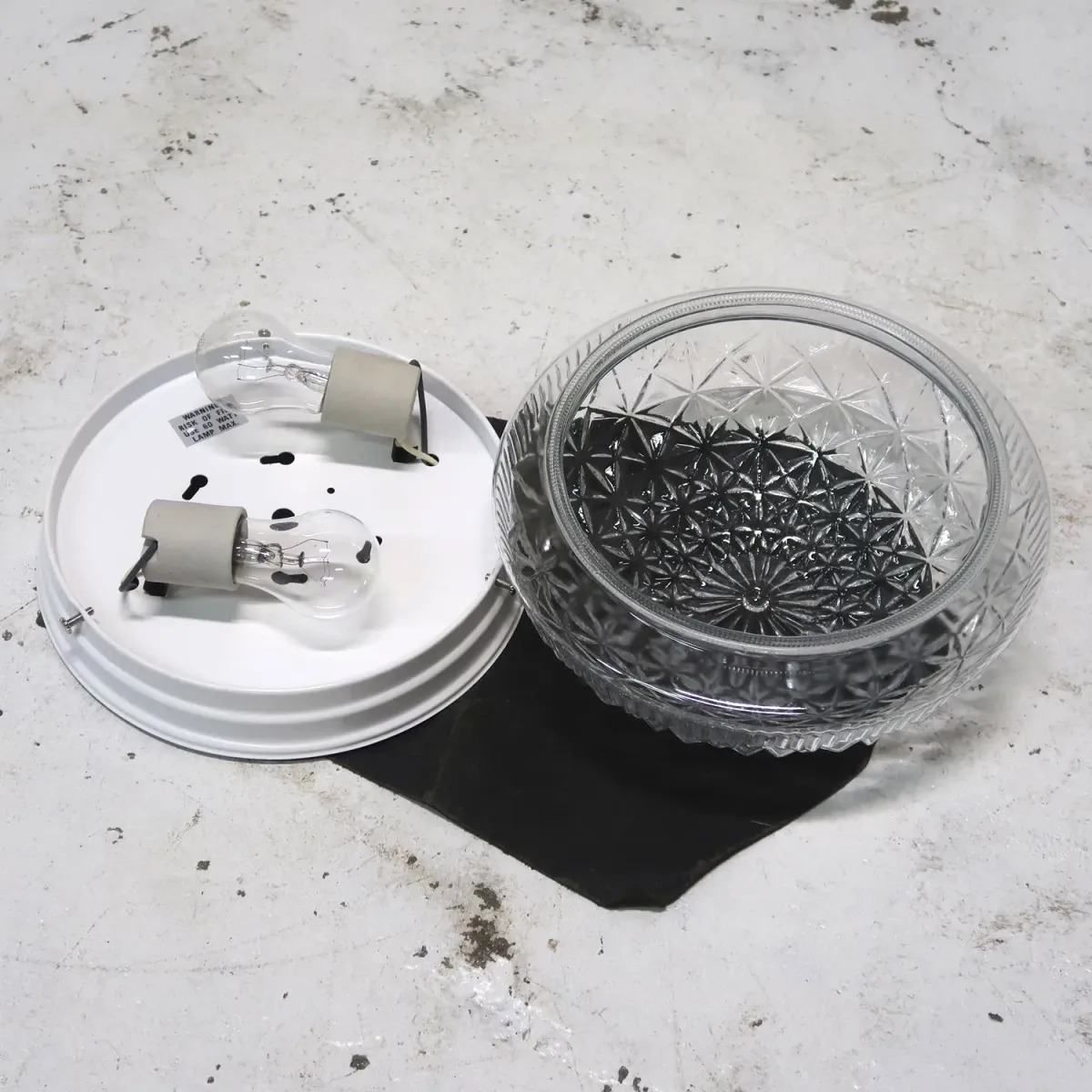 ガラスシェード シーリングランプ 2灯