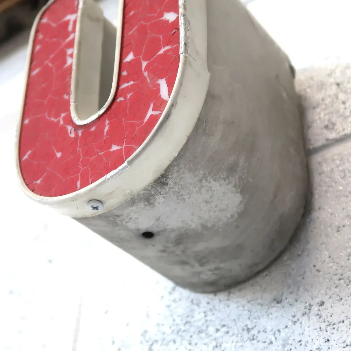 ビンテージ レターサイン ミニサイズ U