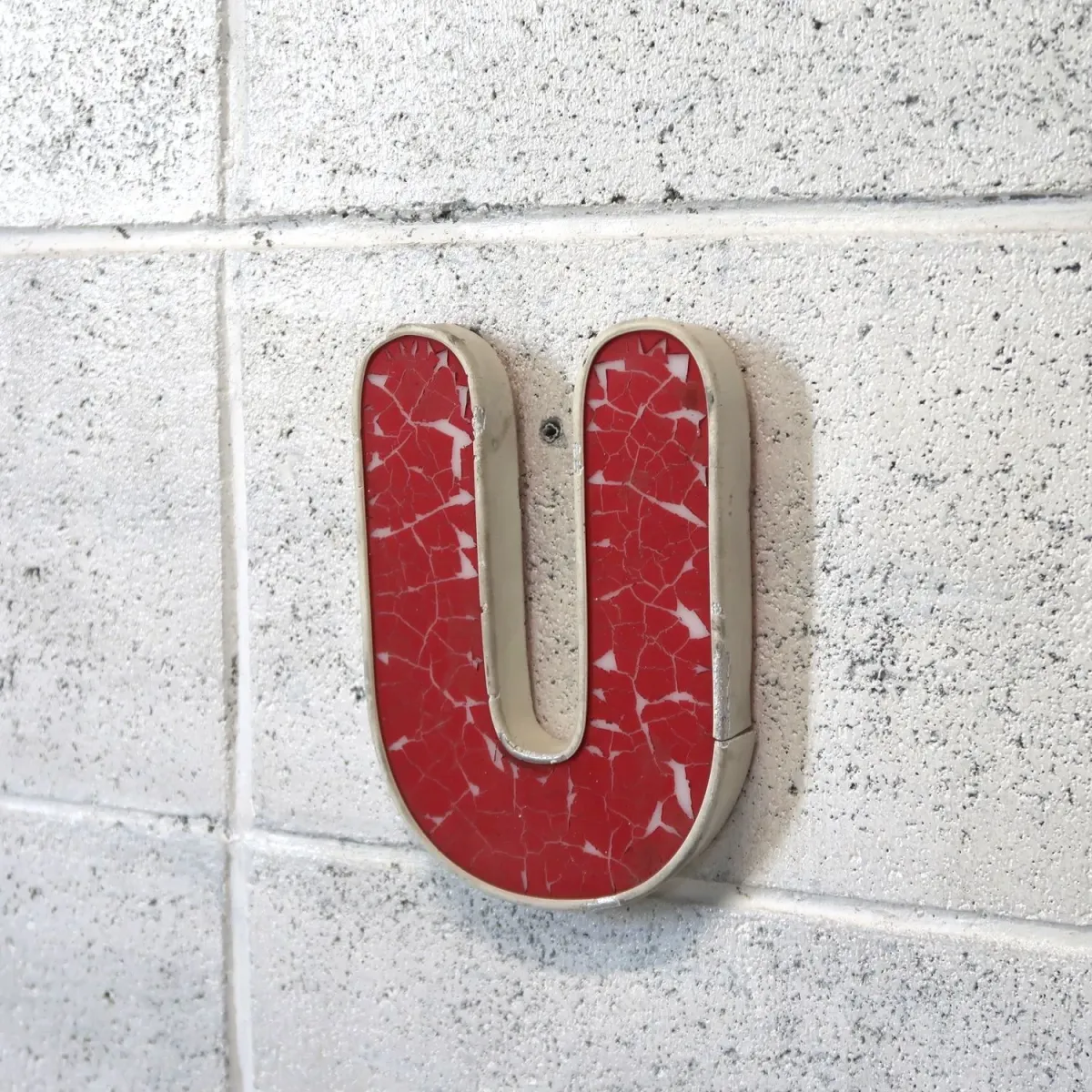 ビンテージ レターサイン ミニサイズ U