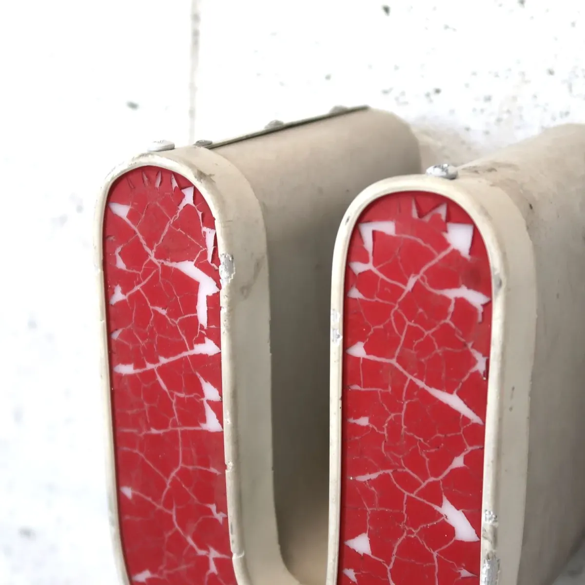 ビンテージ レターサイン ミニサイズ U