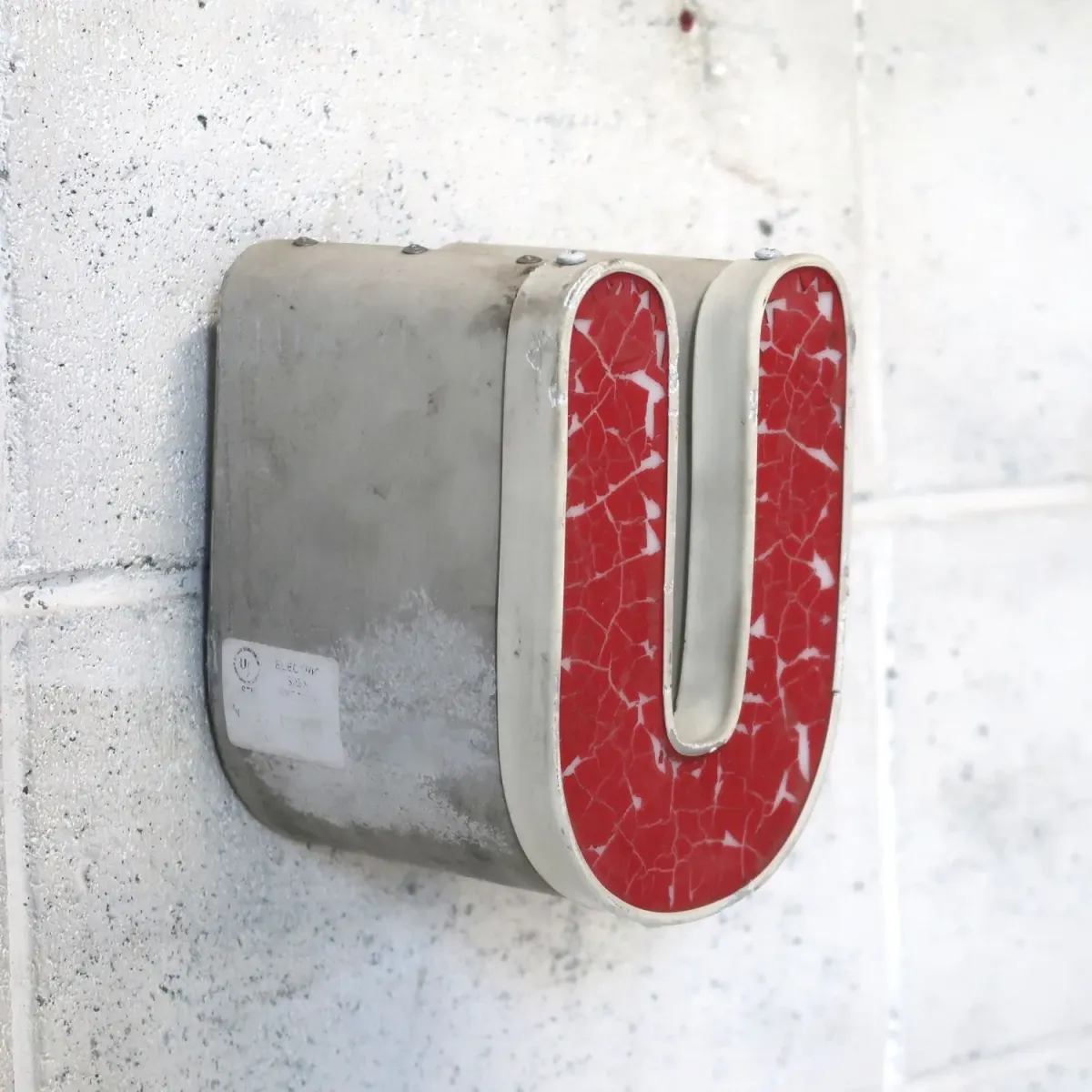 ビンテージ レターサイン ミニサイズ U