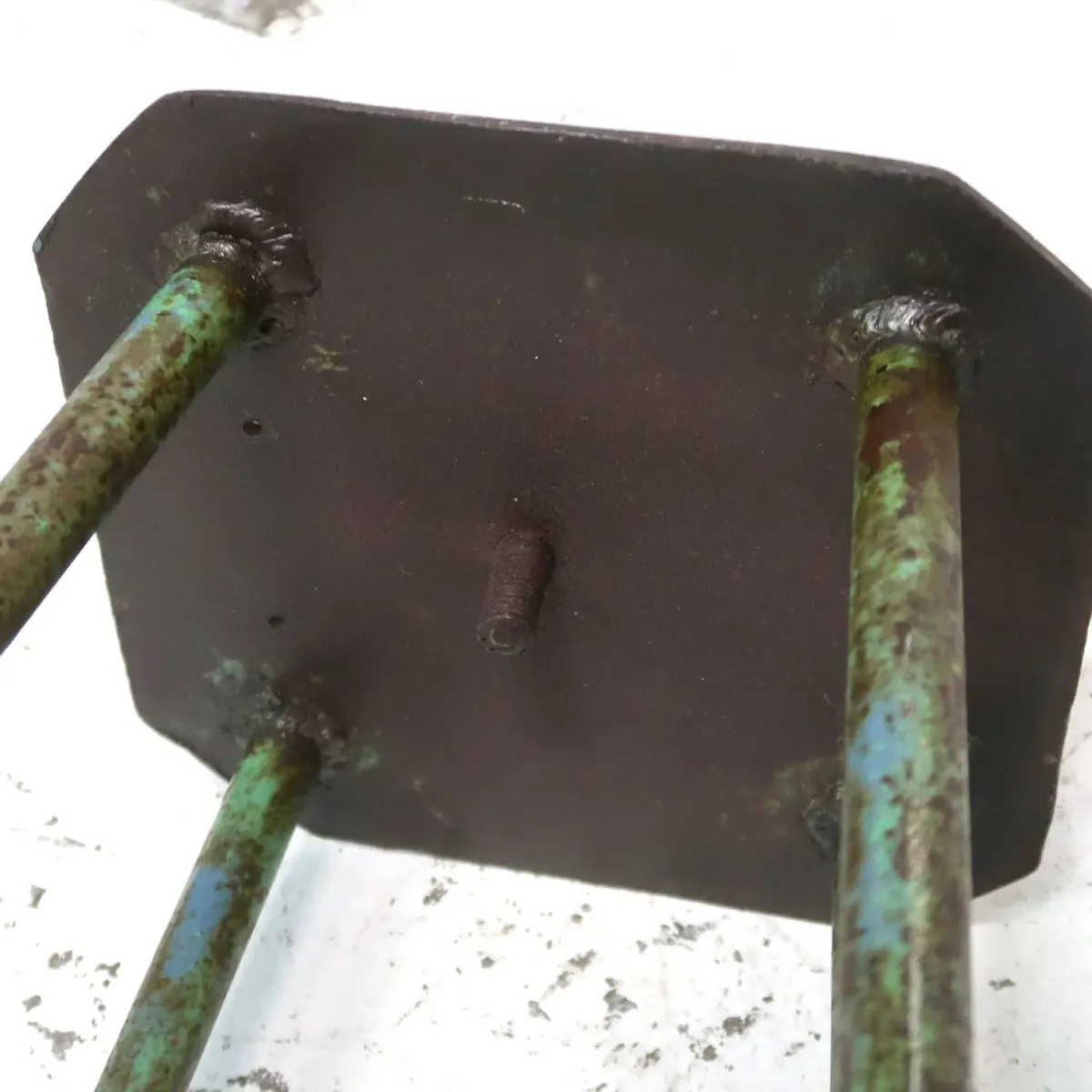 ビンテージ アイアン スタンドテーブル