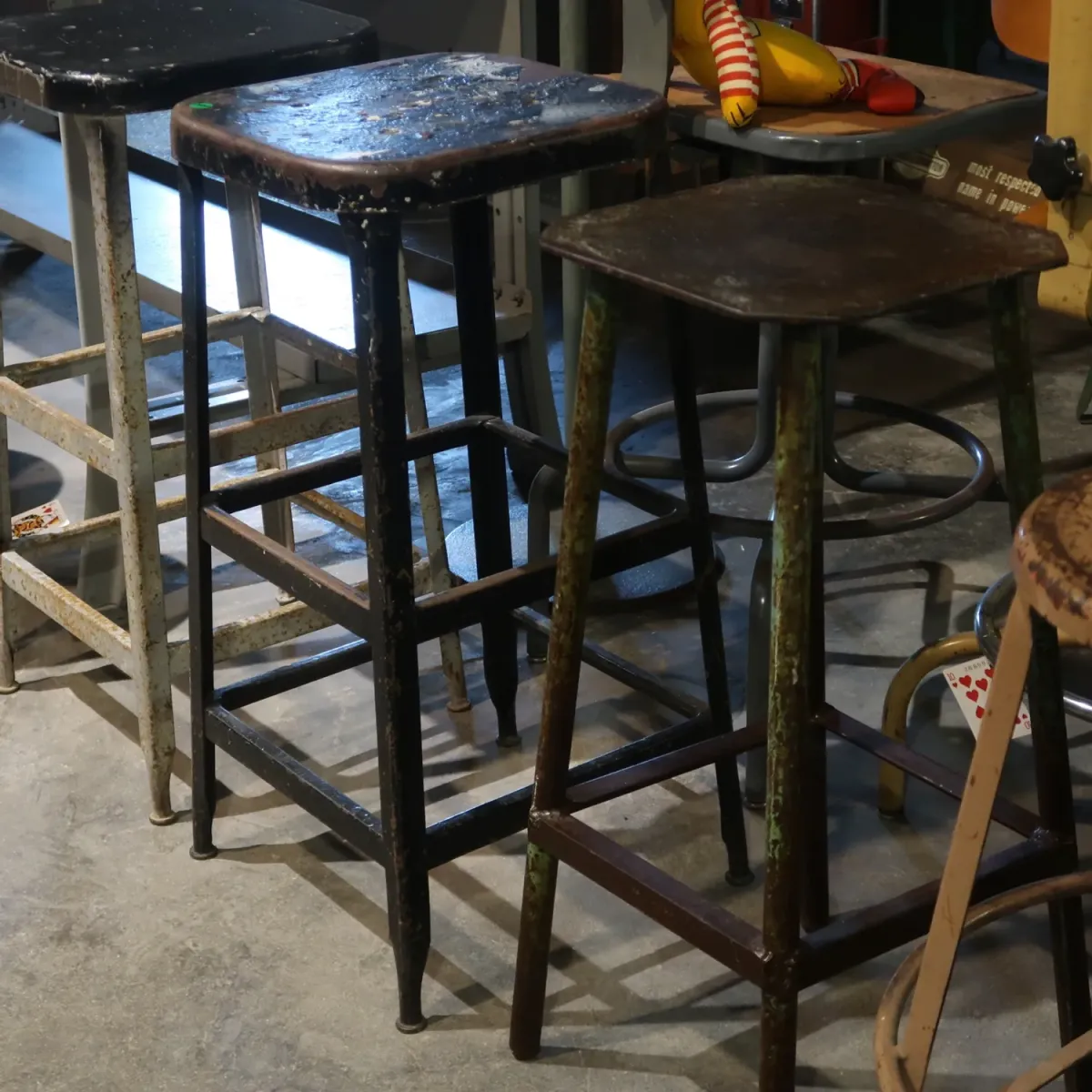 ビンテージ アイアン スタンドテーブル