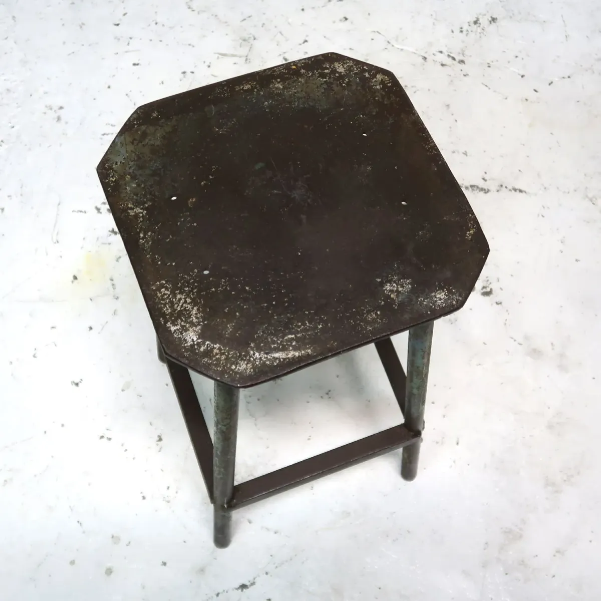 ビンテージ アイアン スタンドテーブル