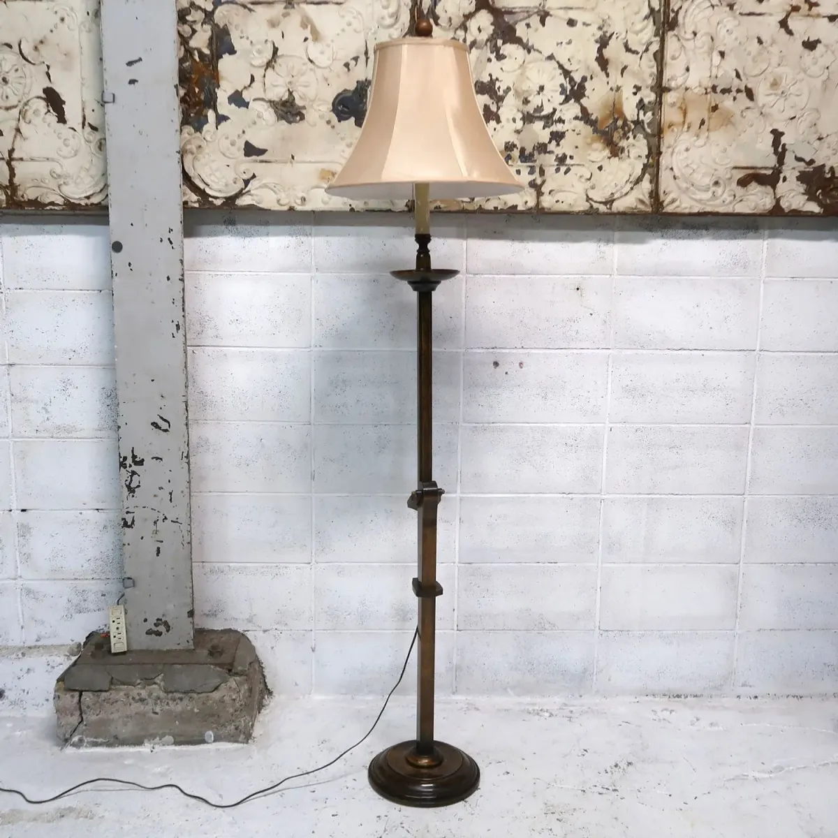 アンティーク ウッドベース フロアランプ