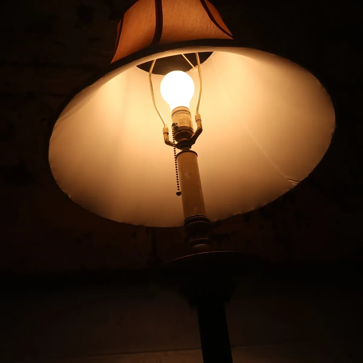 アンティーク ウッドベース フロアランプ