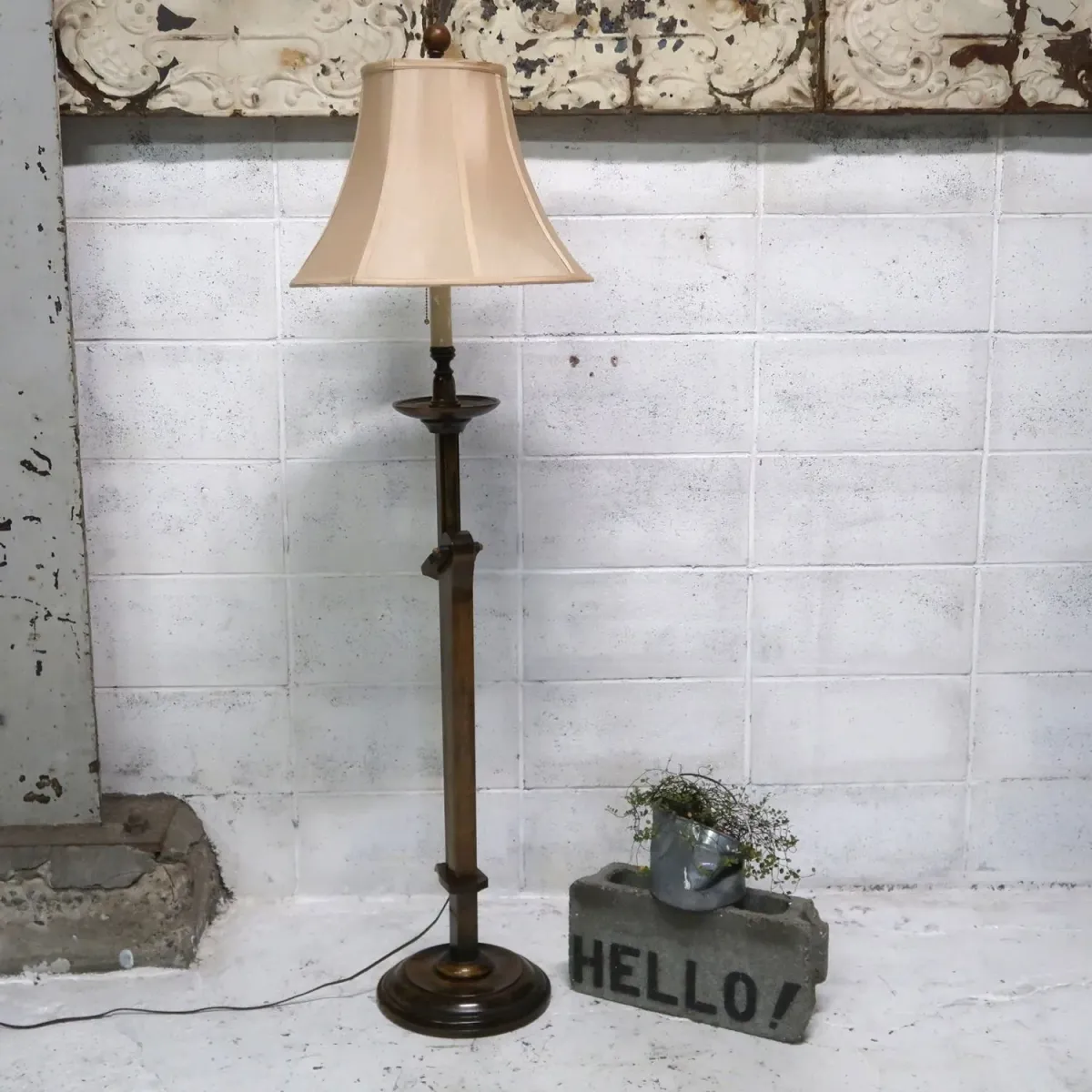 アンティーク ウッドベース フロアランプ