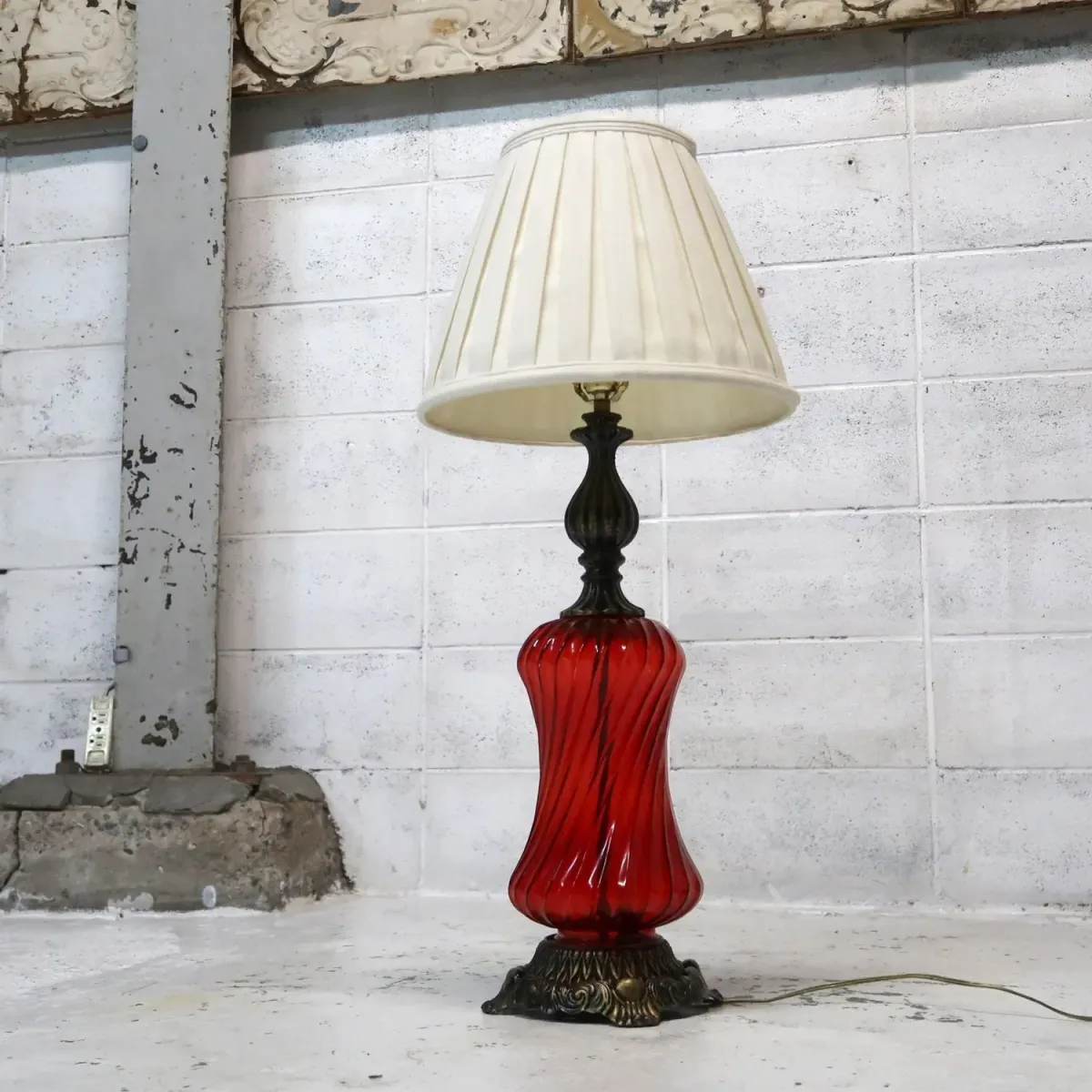 アンティーク ガラスベース テーブルランプ