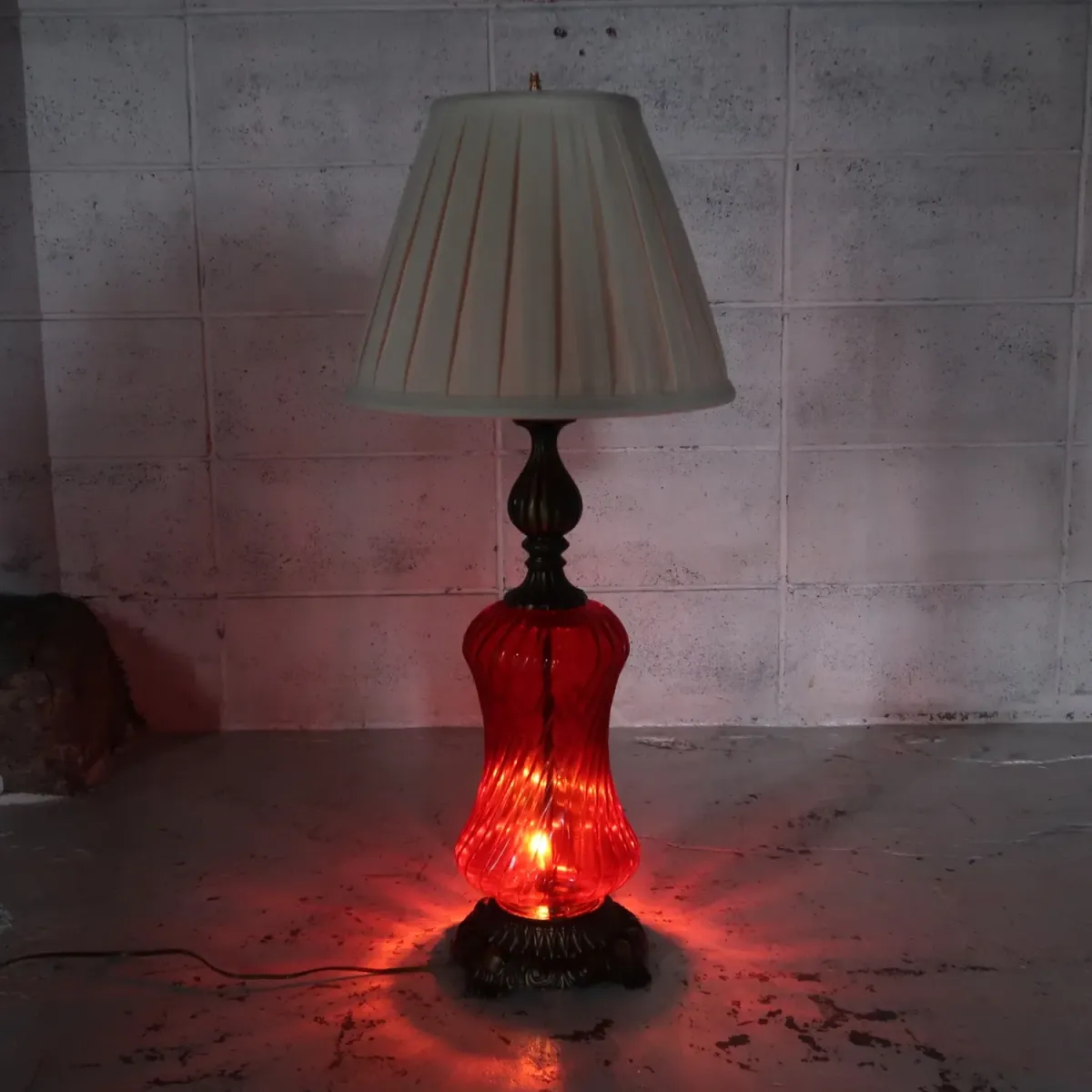 アンティーク ガラスベース テーブルランプ
