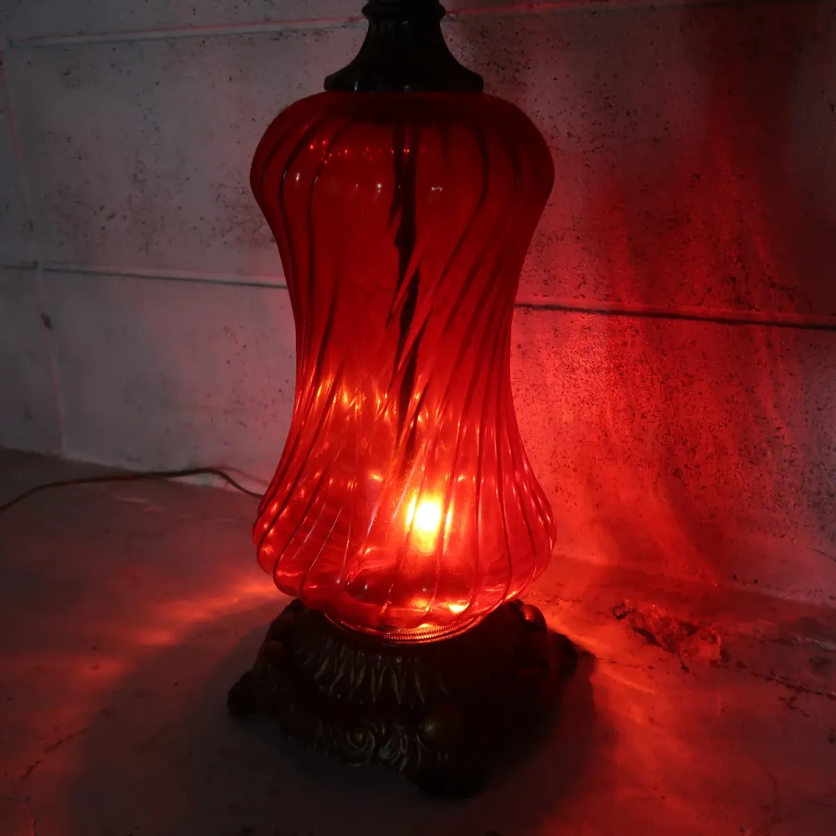 アンティーク ガラスベース テーブルランプ