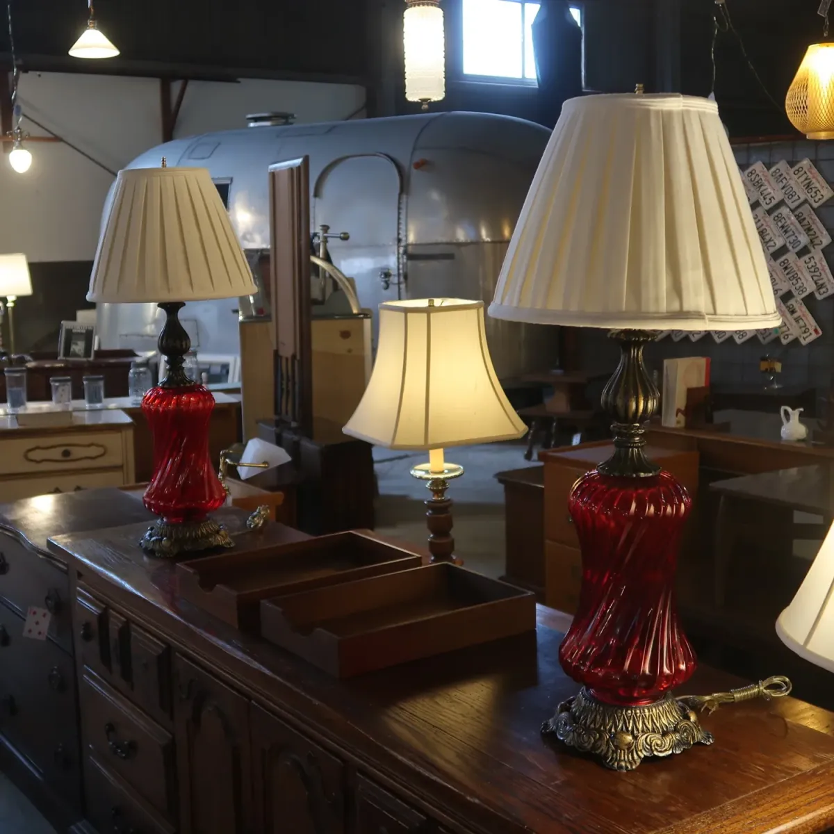 アンティーク ガラスベース テーブルランプ