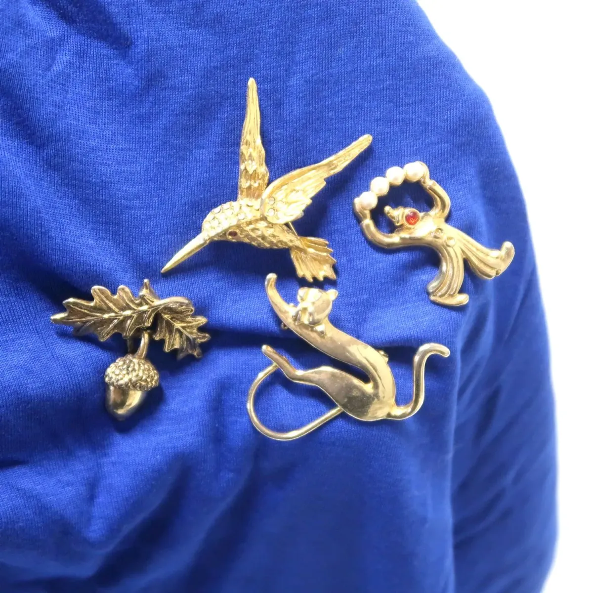 ゴールドメタル ピンズ ピエロモチーフ