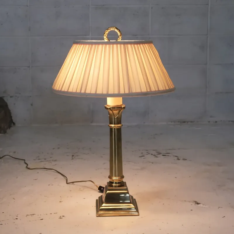 Ethan Allen アンティーク ゴールドメタル テーブルランプ 2灯