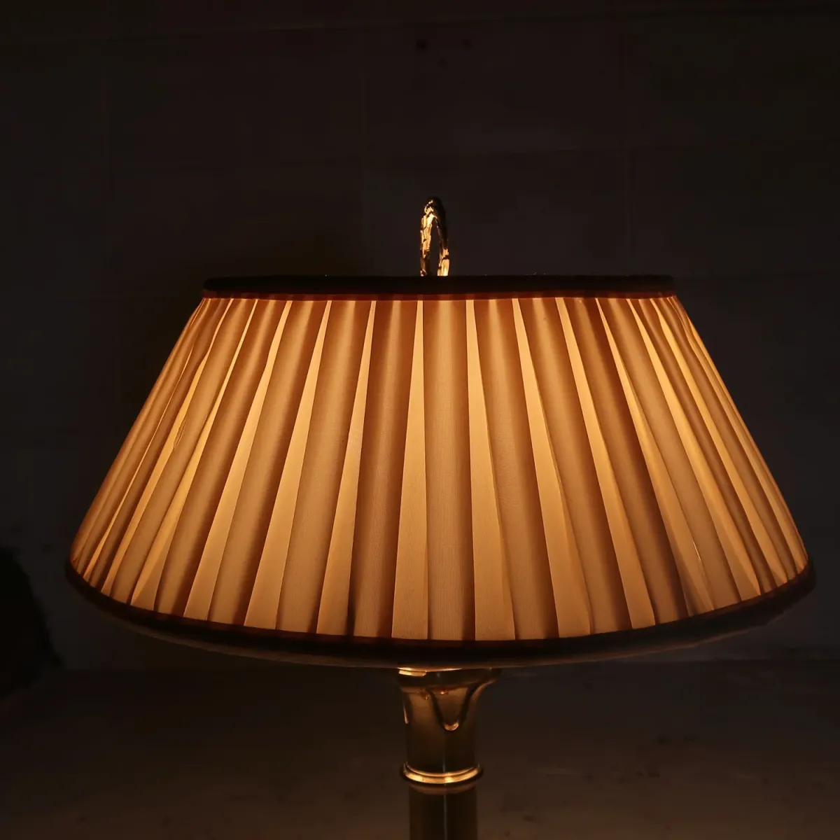 Ethan Allen アンティーク ゴールドメタル テーブルランプ 2灯