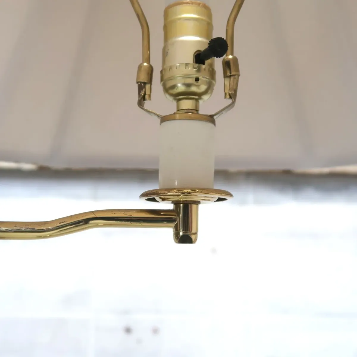 アンティーク ゴールドメタル フロアランプ