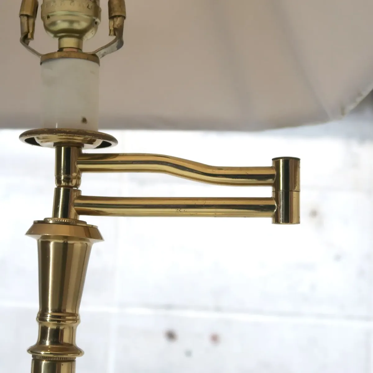 アンティーク ゴールドメタル フロアランプ