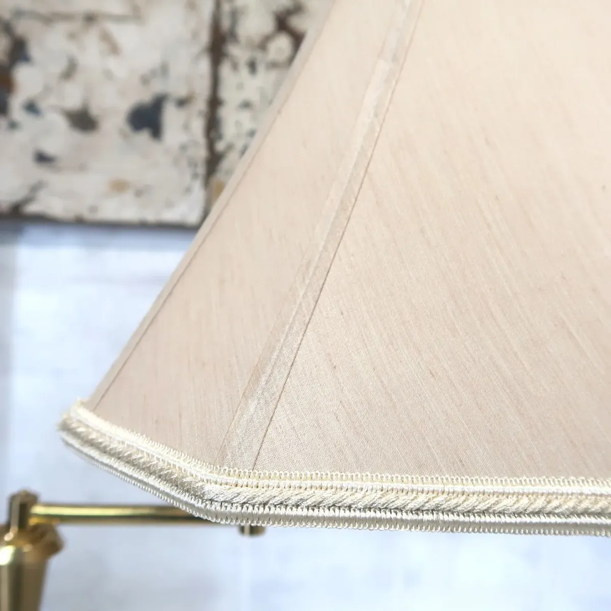 アンティーク ゴールドメタル フロアランプ