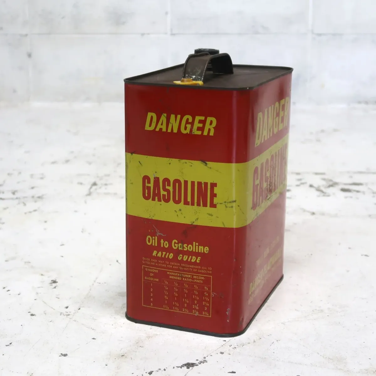 ビンテージ ガソリン缶