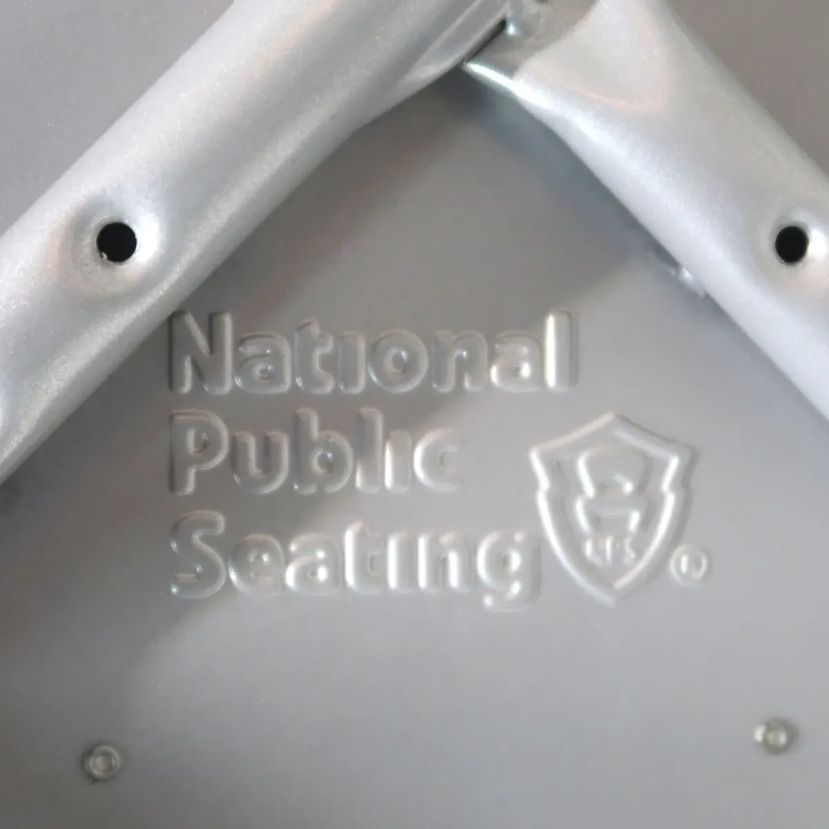 National Public Seating メタルスツール