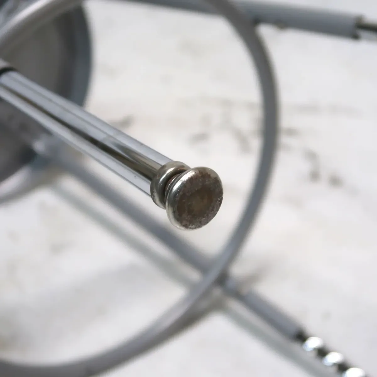 National Public Seating メタルスツール