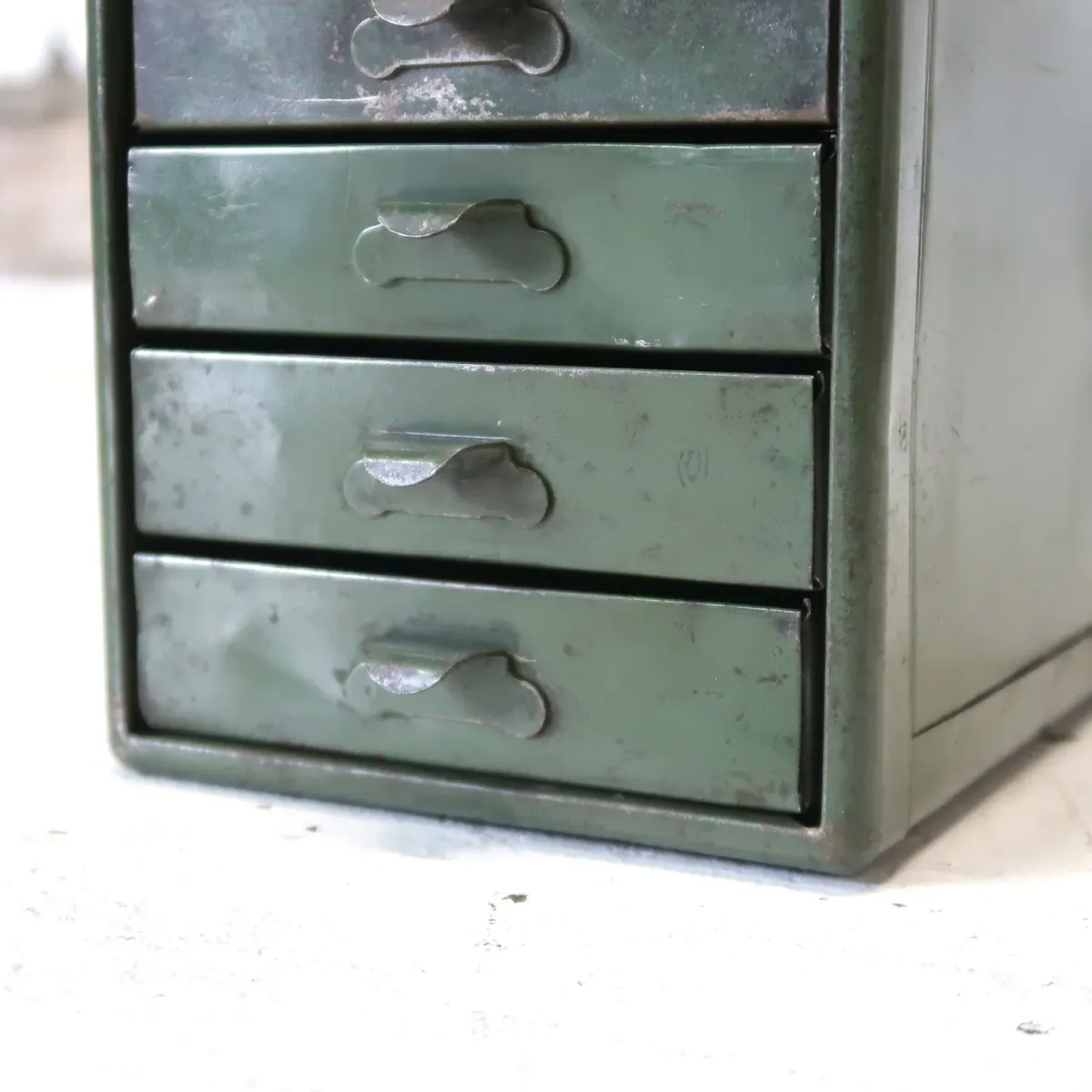 ビンテージ パーツキャビネット