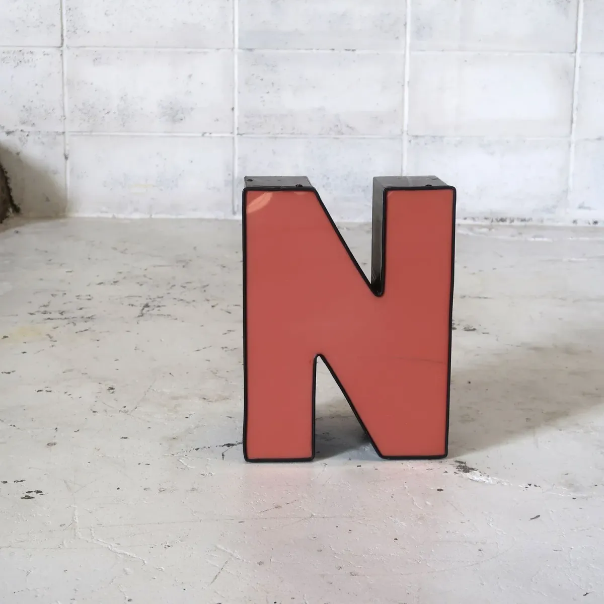 ビンテージ レターサイン N