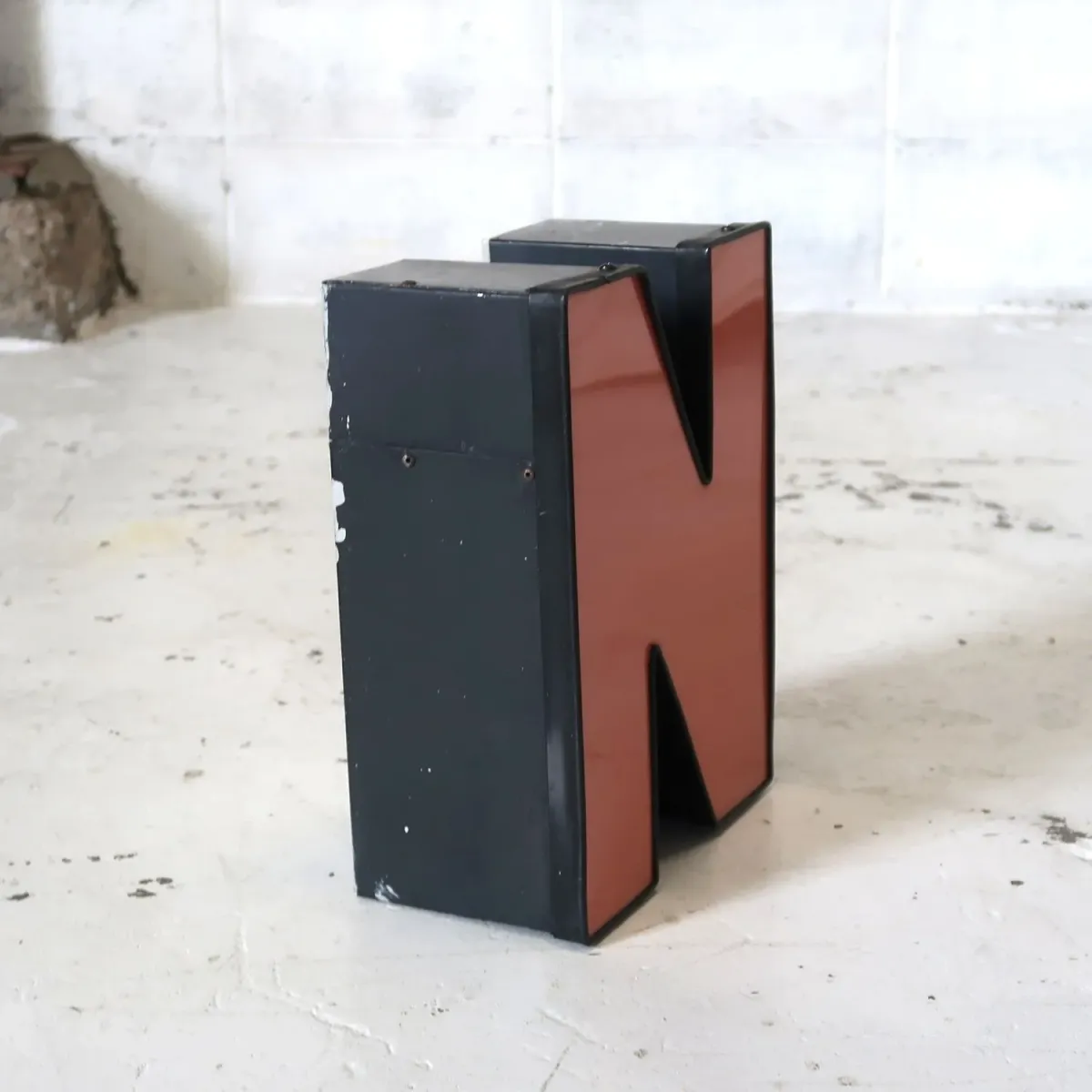 ビンテージ レターサイン N