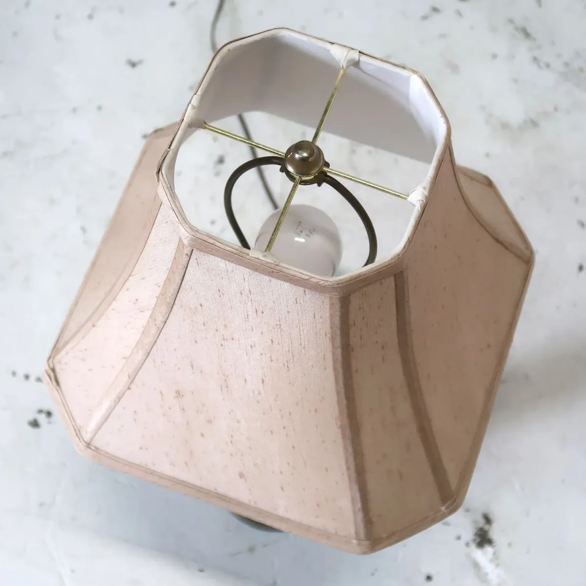 アンティーク モダンデザイン テーブルランプ