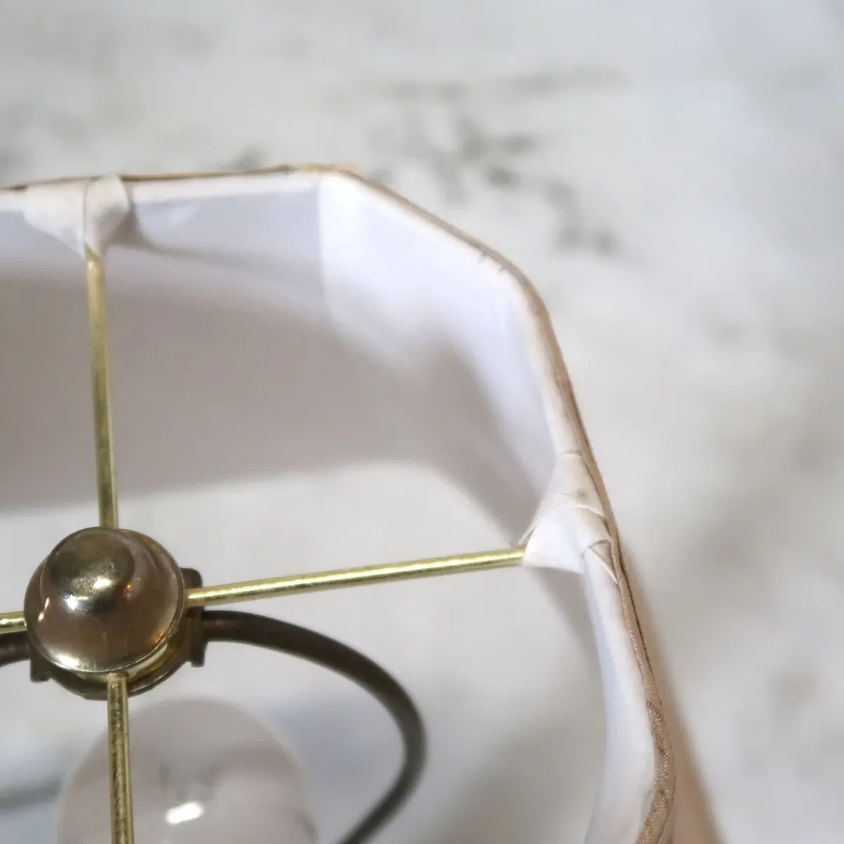 アンティーク モダンデザイン テーブルランプ