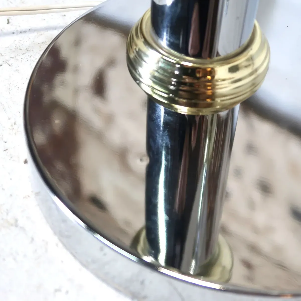 アンティーク メタルデザイン テーブルランプ