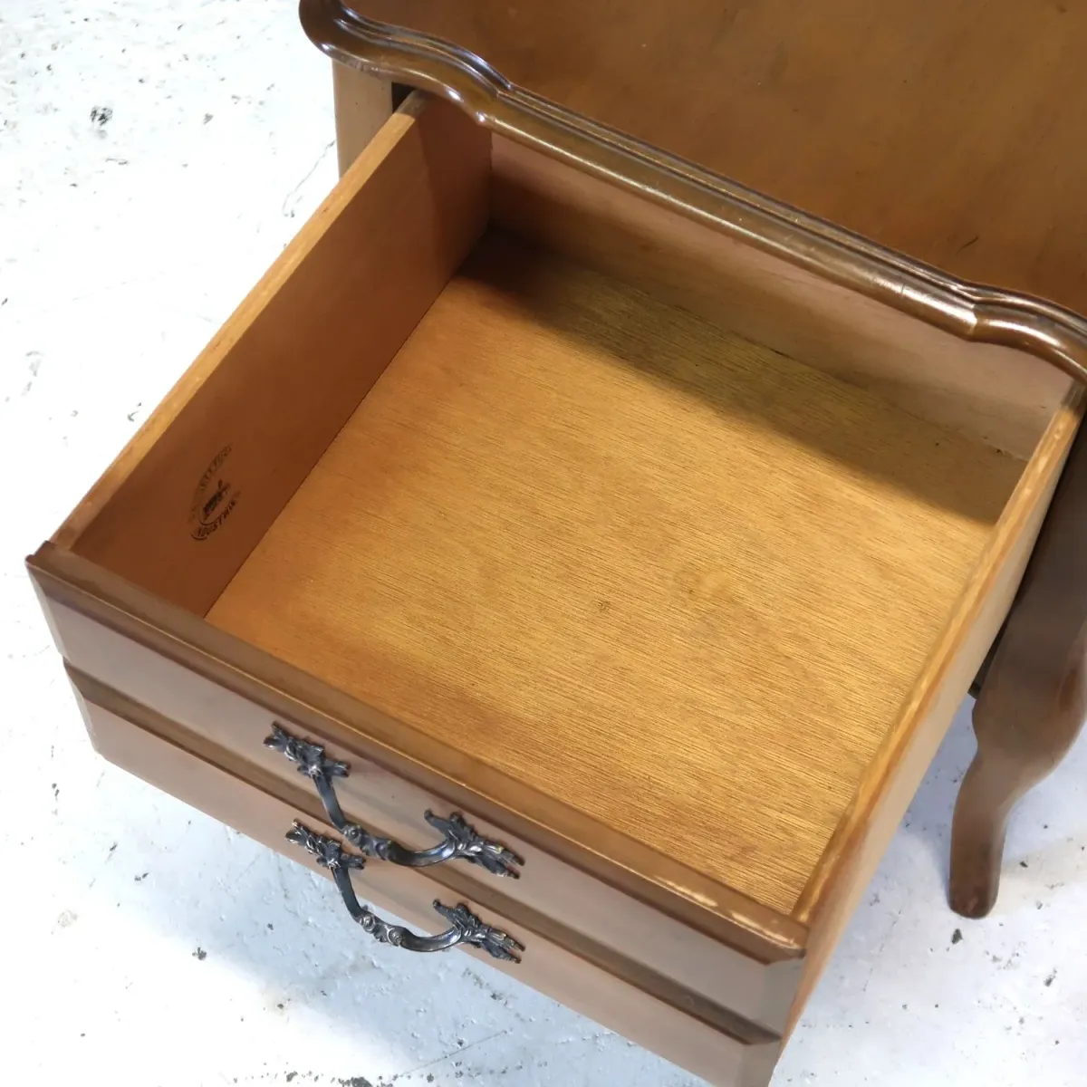 BASSETT FURNITURE アンティーク サイドテーブル