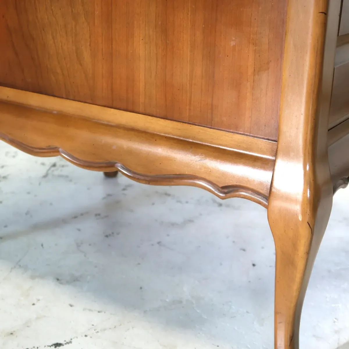 BASSETT FURNITURE アンティーク サイドテーブル