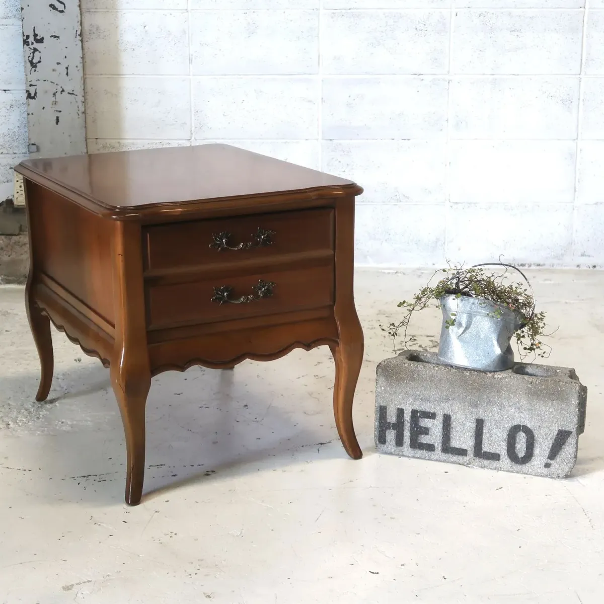 BASSETT FURNITURE アンティーク サイドテーブル