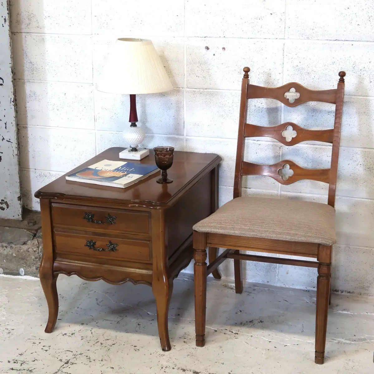 BASSETT FURNITURE アンティーク サイドテーブル