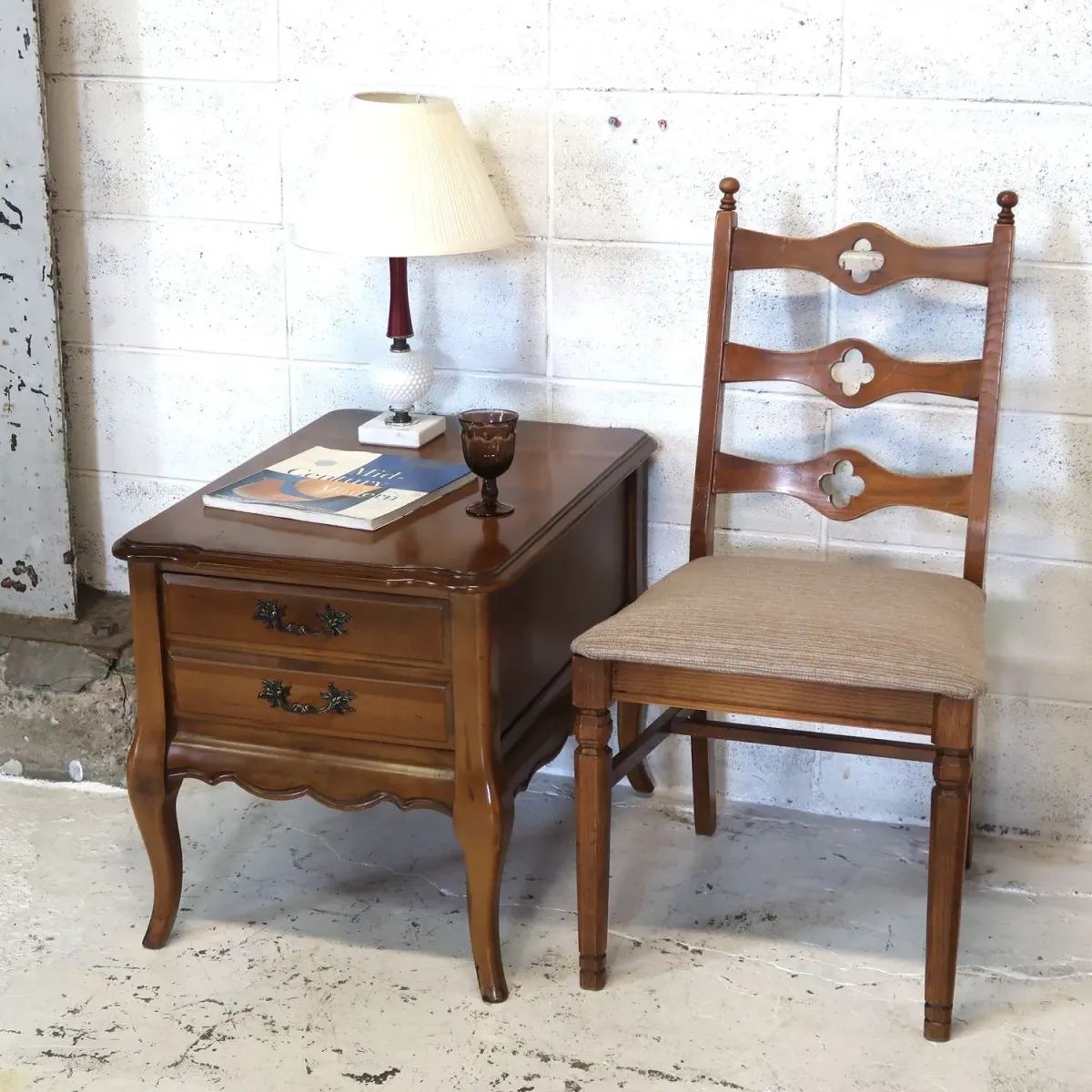 BASSETT FURNITURE アンティーク サイドテーブル