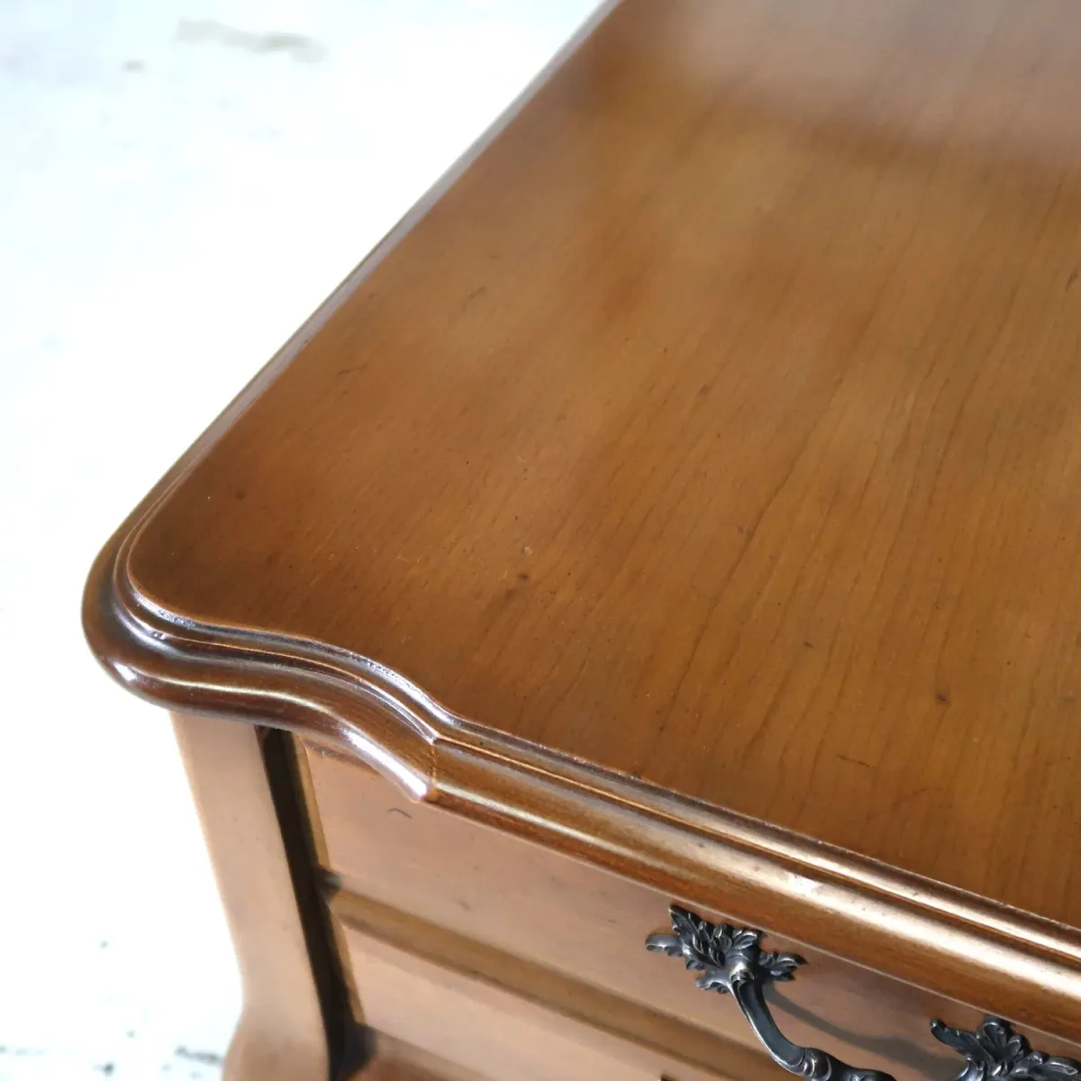 BASSETT FURNITURE アンティーク サイドテーブル