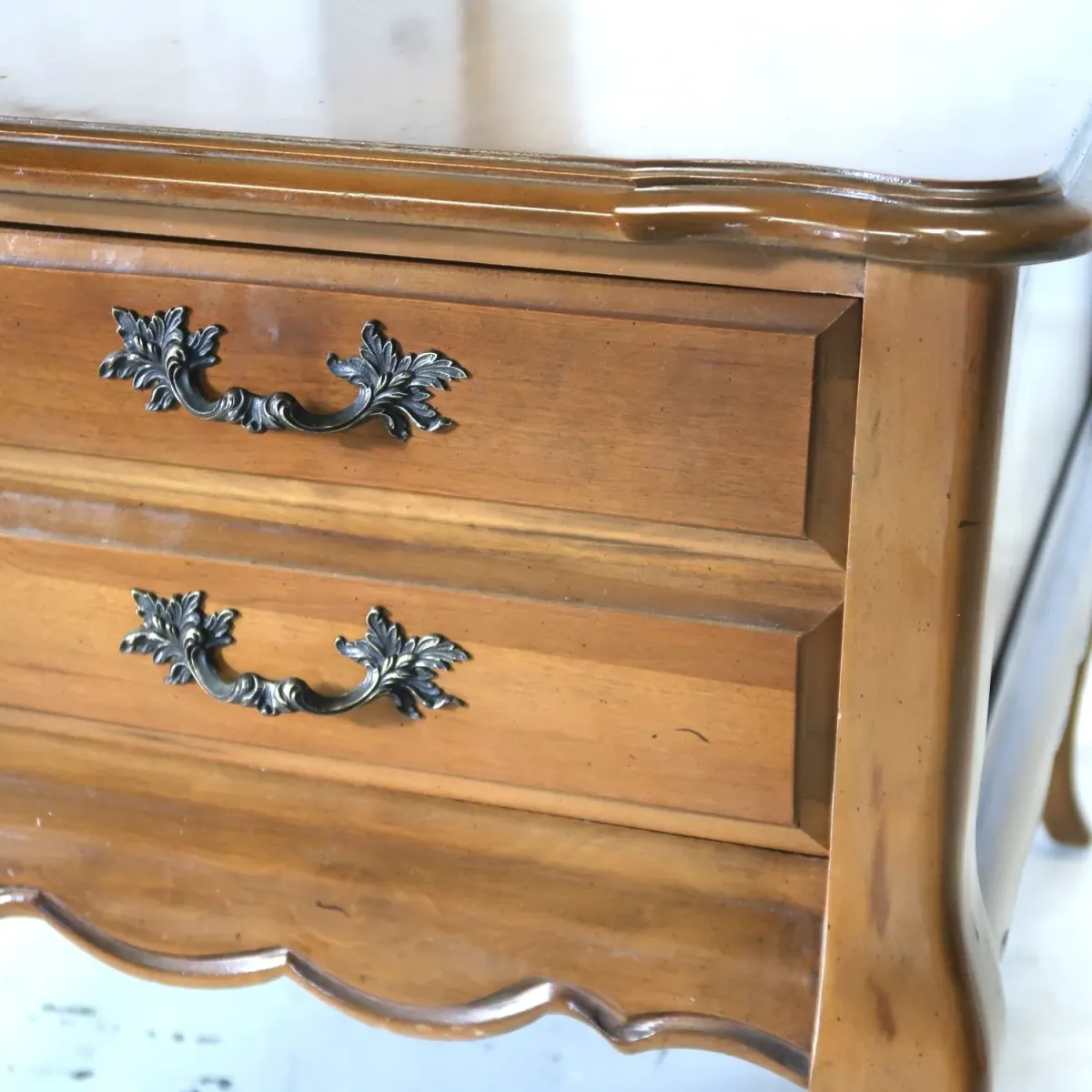 BASSETT FURNITURE アンティーク サイドテーブル