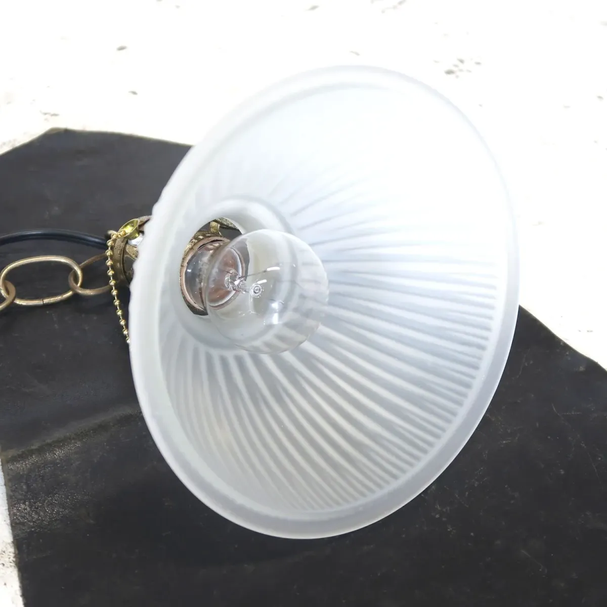 アンティーク フロストガラス ペンダントランプ