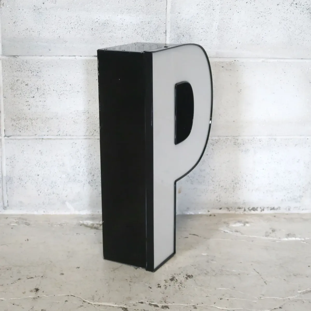 ビンテージ レターサイン P