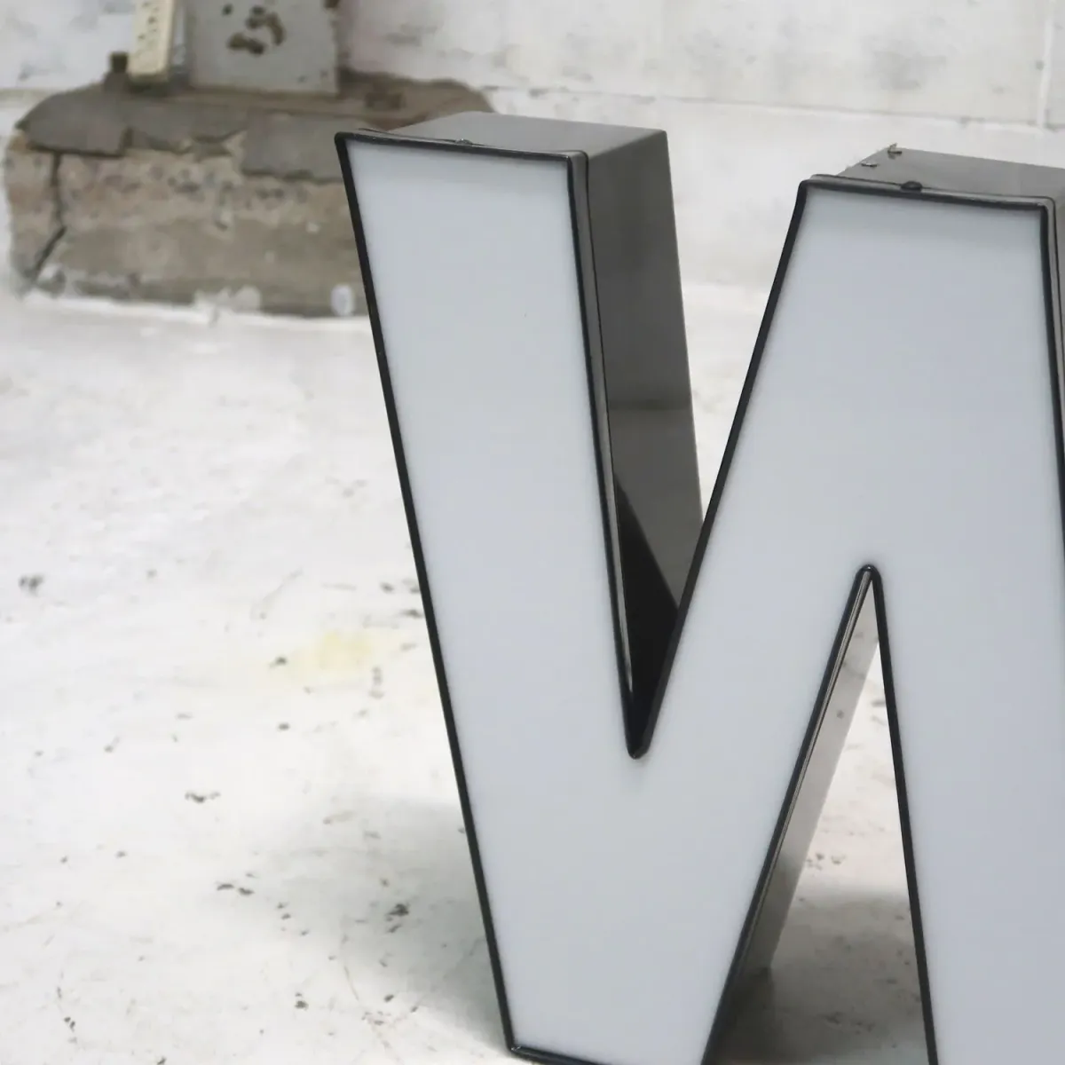 ビンテージ レターサイン W