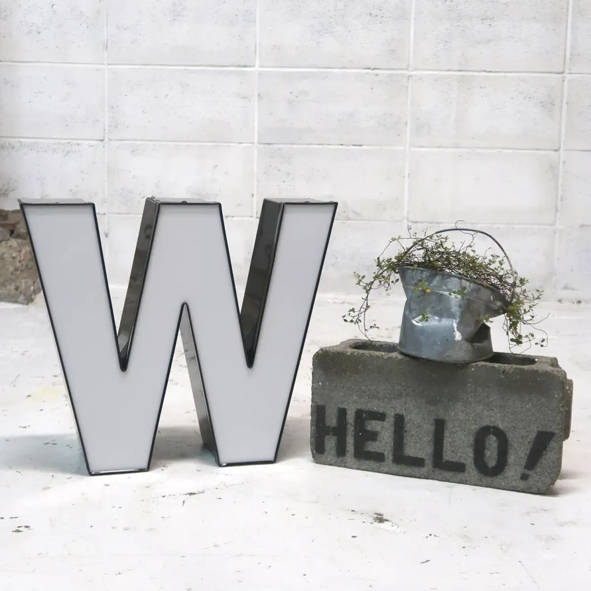 ビンテージ レターサイン W