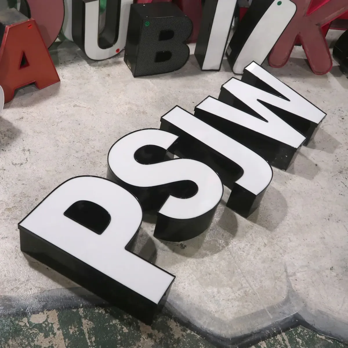 ビンテージ レターサイン J