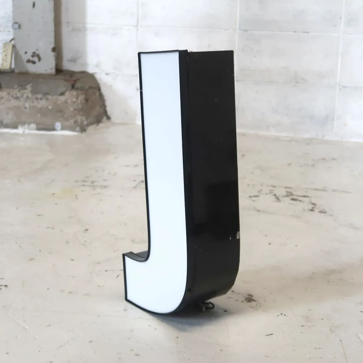 ビンテージ レターサイン J