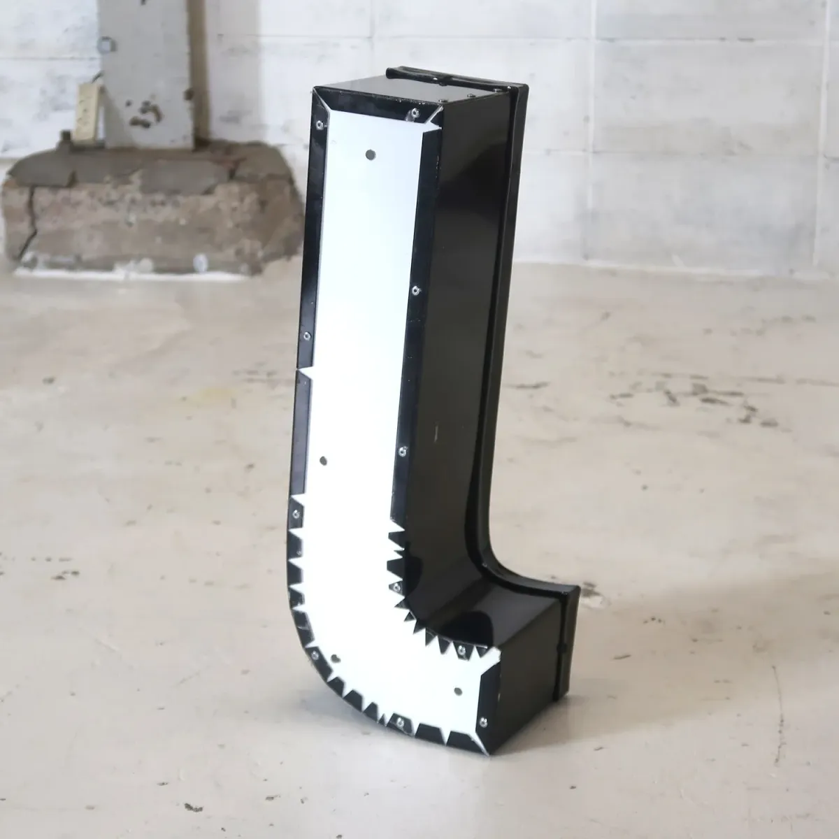 ビンテージ レターサイン J