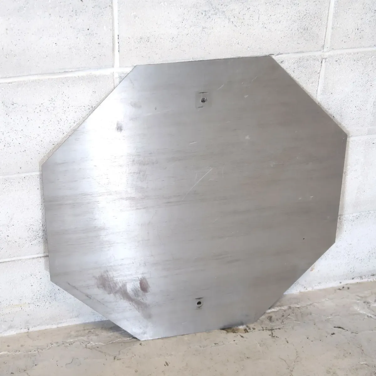 STOP ロードサイン