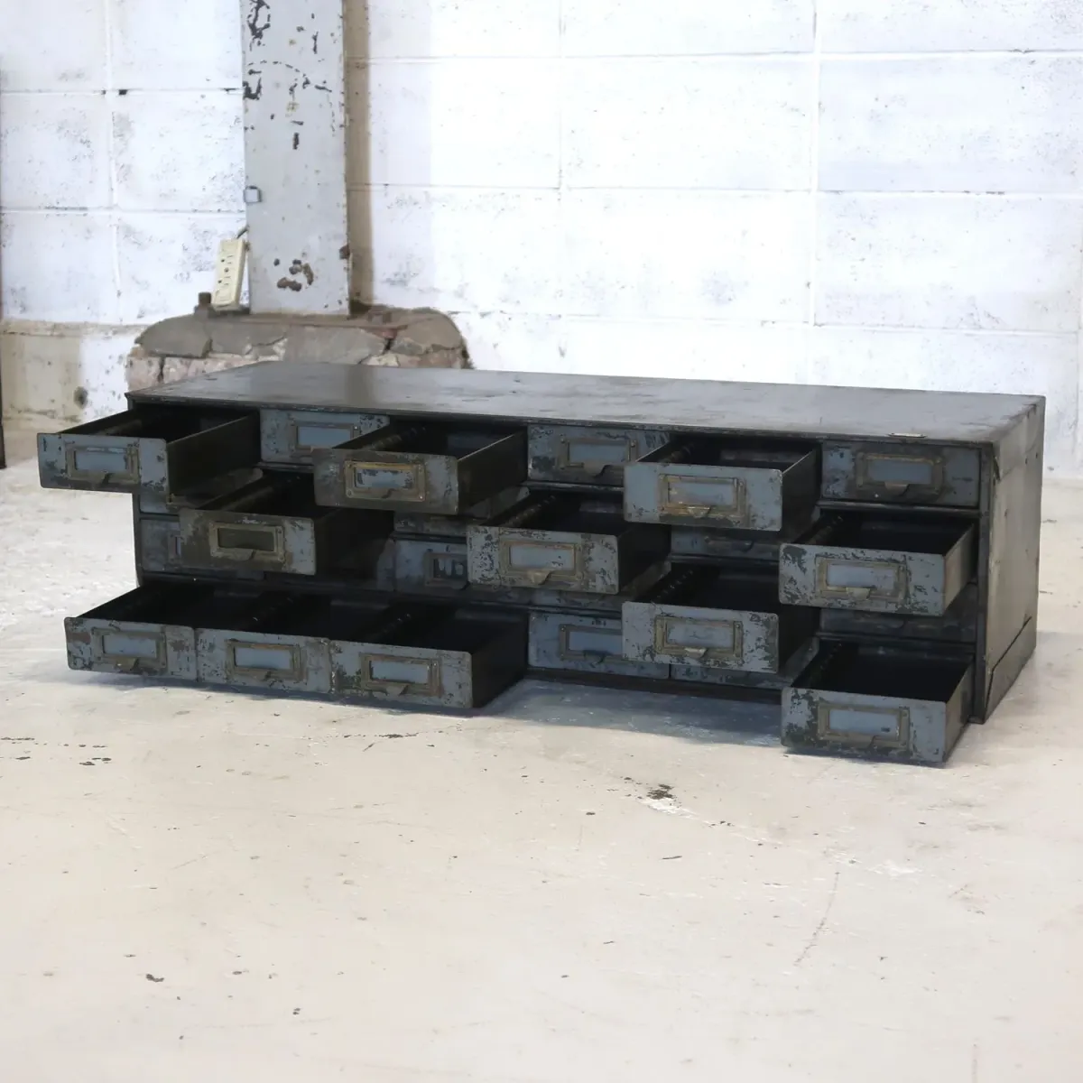 LOCKHEED ビンテージ メタルパーツキャビネット