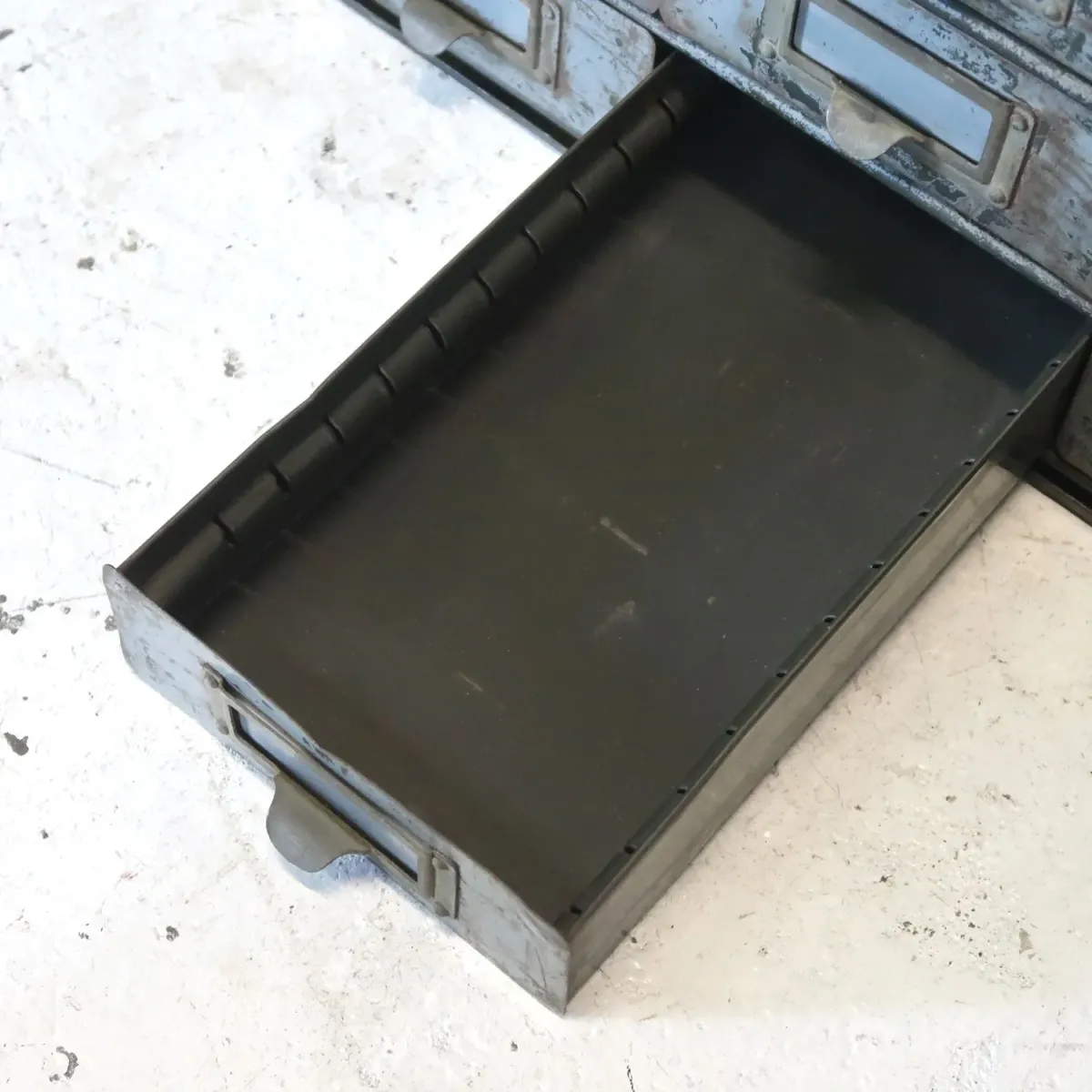 LOCKHEED ビンテージ メタルパーツキャビネット