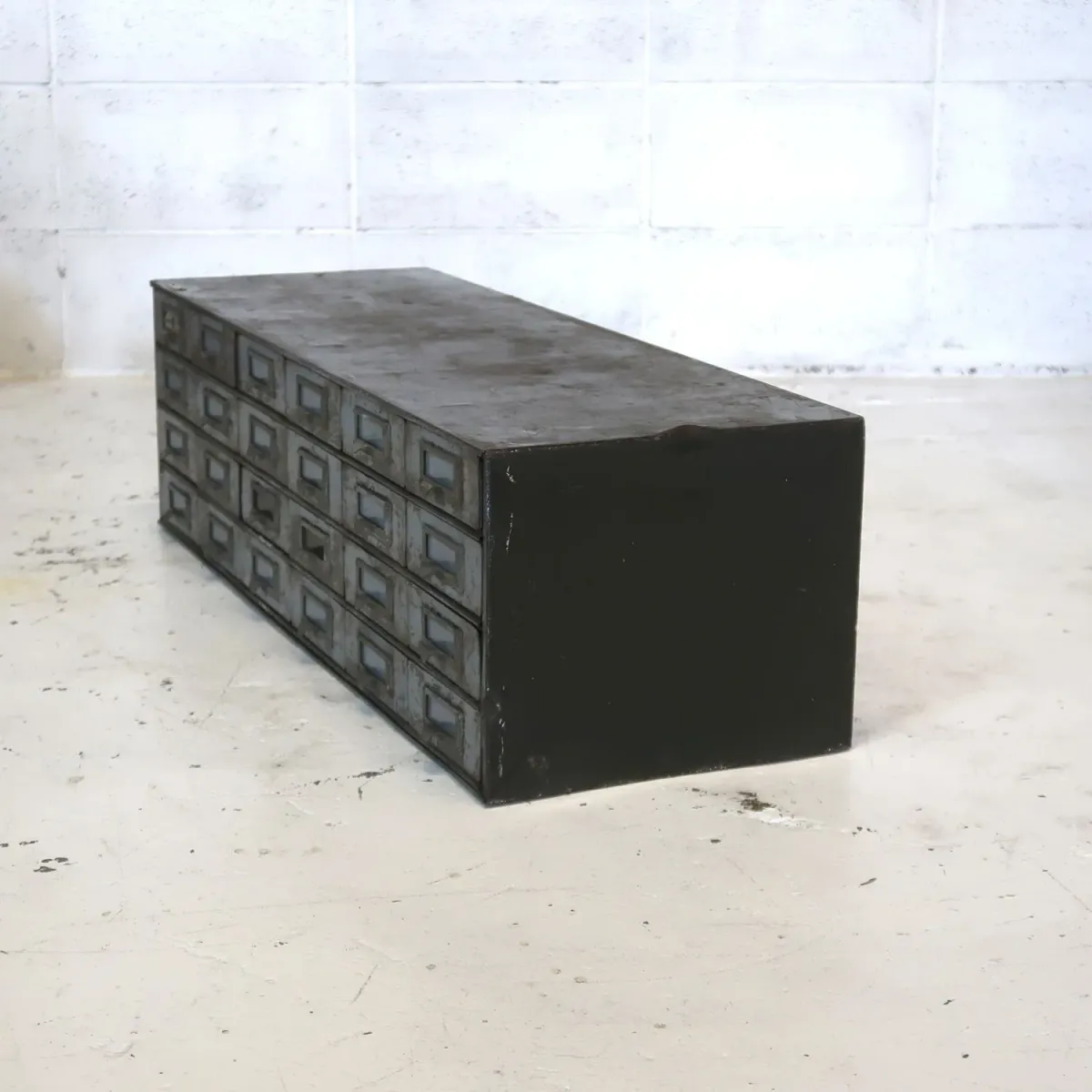 LOCKHEED ビンテージ メタルパーツキャビネット